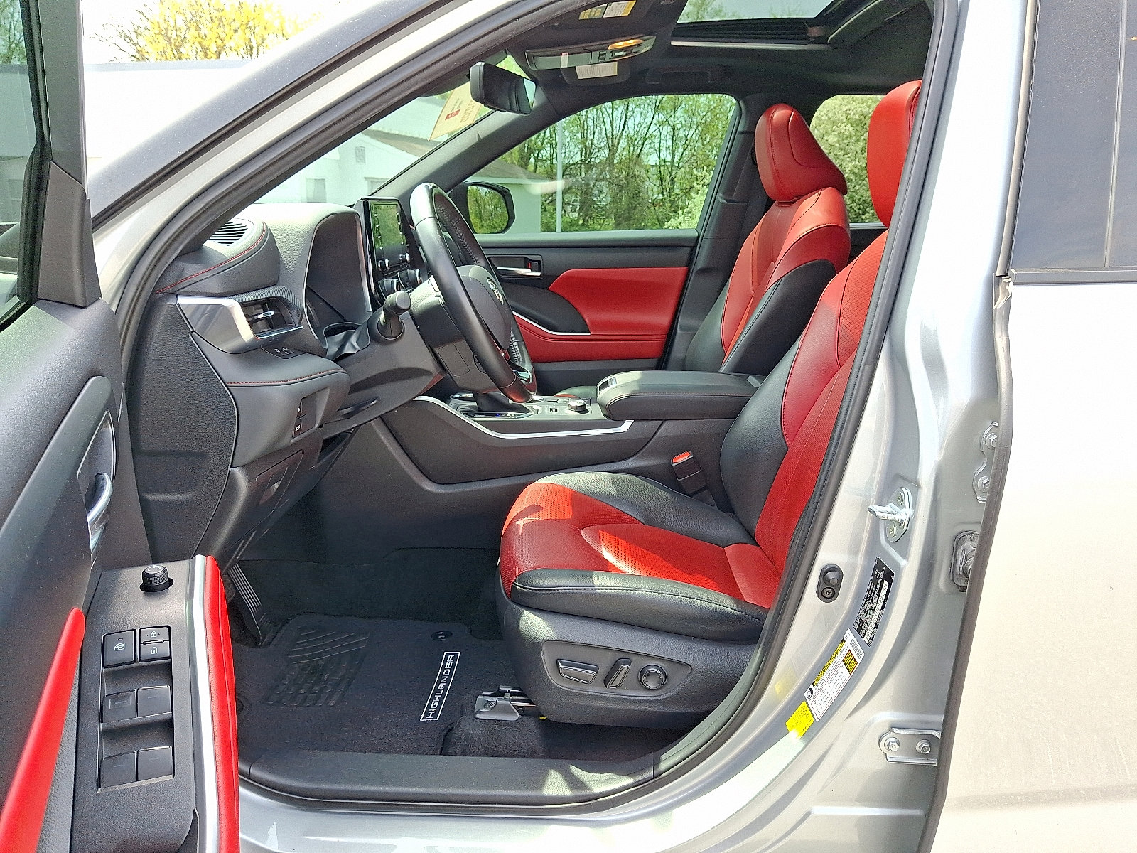Certified 2021 Toyota Highlander XSE image 16