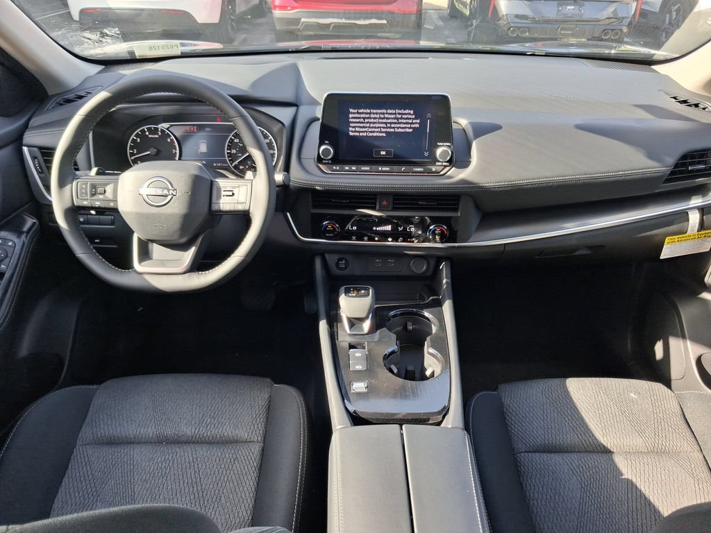 Certified 2026 Nissan Rogue SV FWD image 9