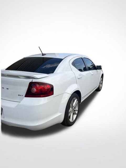 Used 2014 Dodge Avenger SXT w/ Rallye Appearance Group FWD image 2