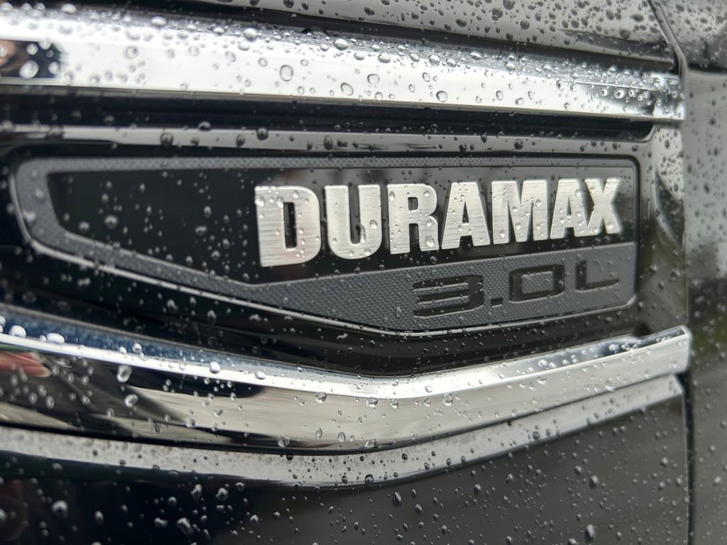 Used 2022 GMC Yukon XL SLE image 32