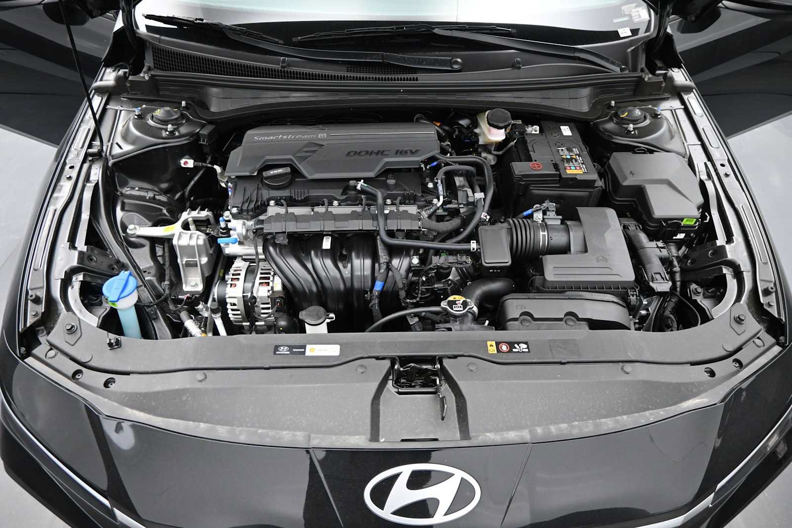 New 2026 Hyundai Elantra Sport FWD image 22