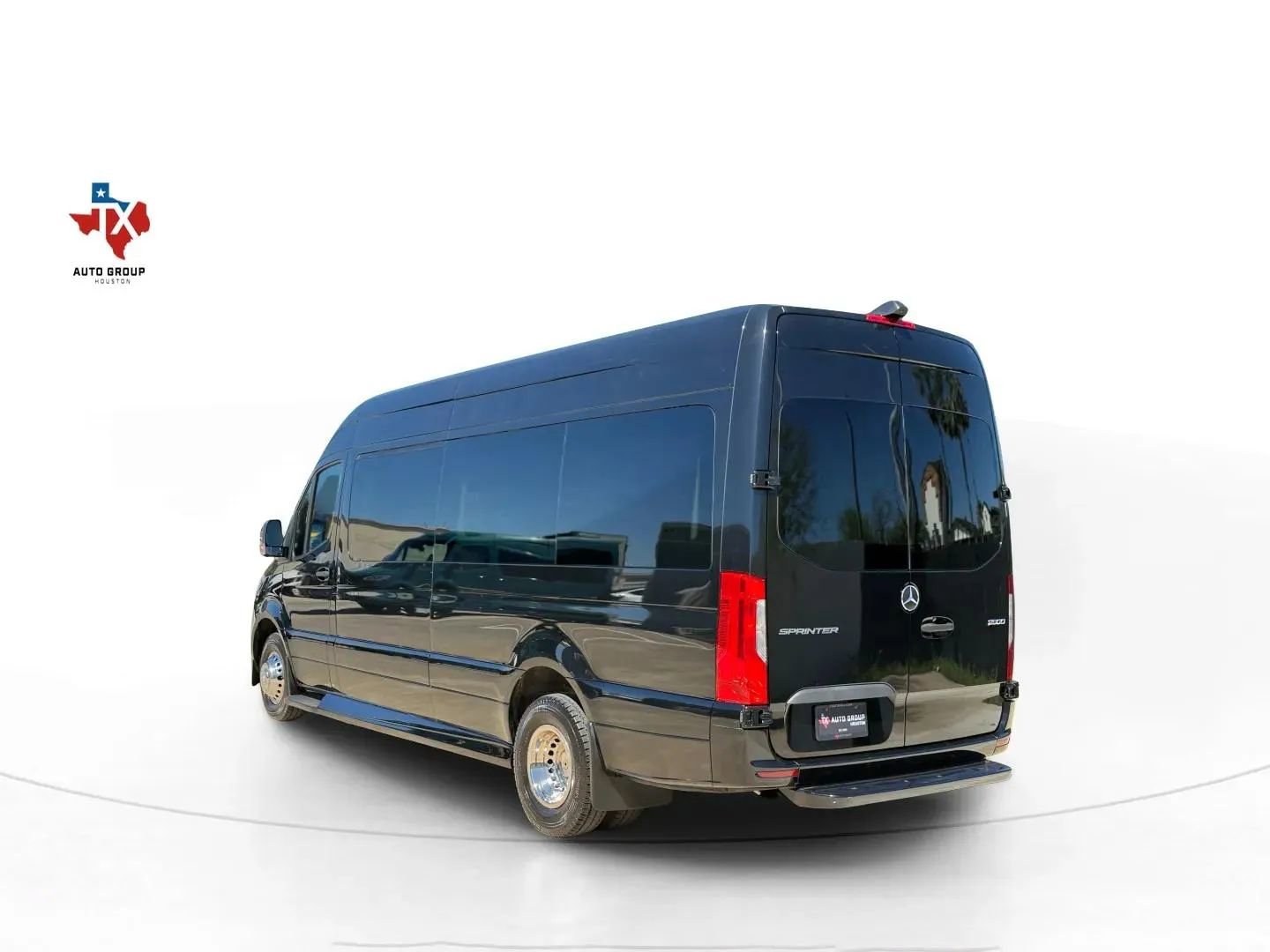 Used 2023 Mercedes-Benz Sprinter 3500 image 5