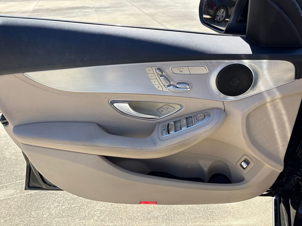 Used 2016 Mercedes-Benz C 300 4MATIC Sedan image 26