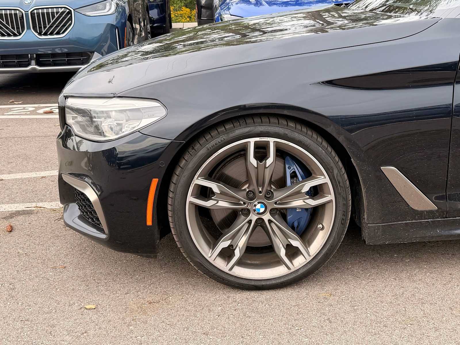 Used 2020 BMW M550i xDrive w/ Dynamic Handling Package AWD/4WD image 2