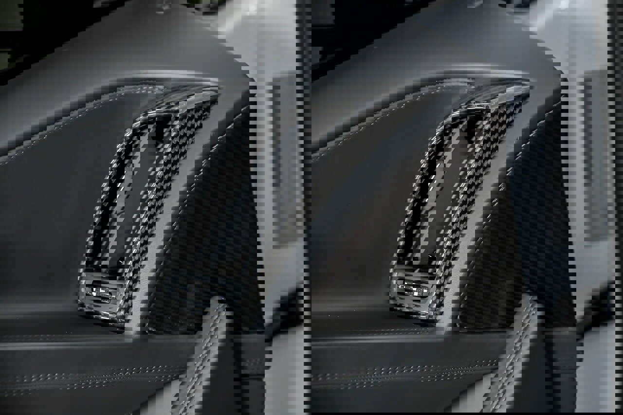 Used 2020 Audi R8 V10 w/ Carbon Exterior Package image 22