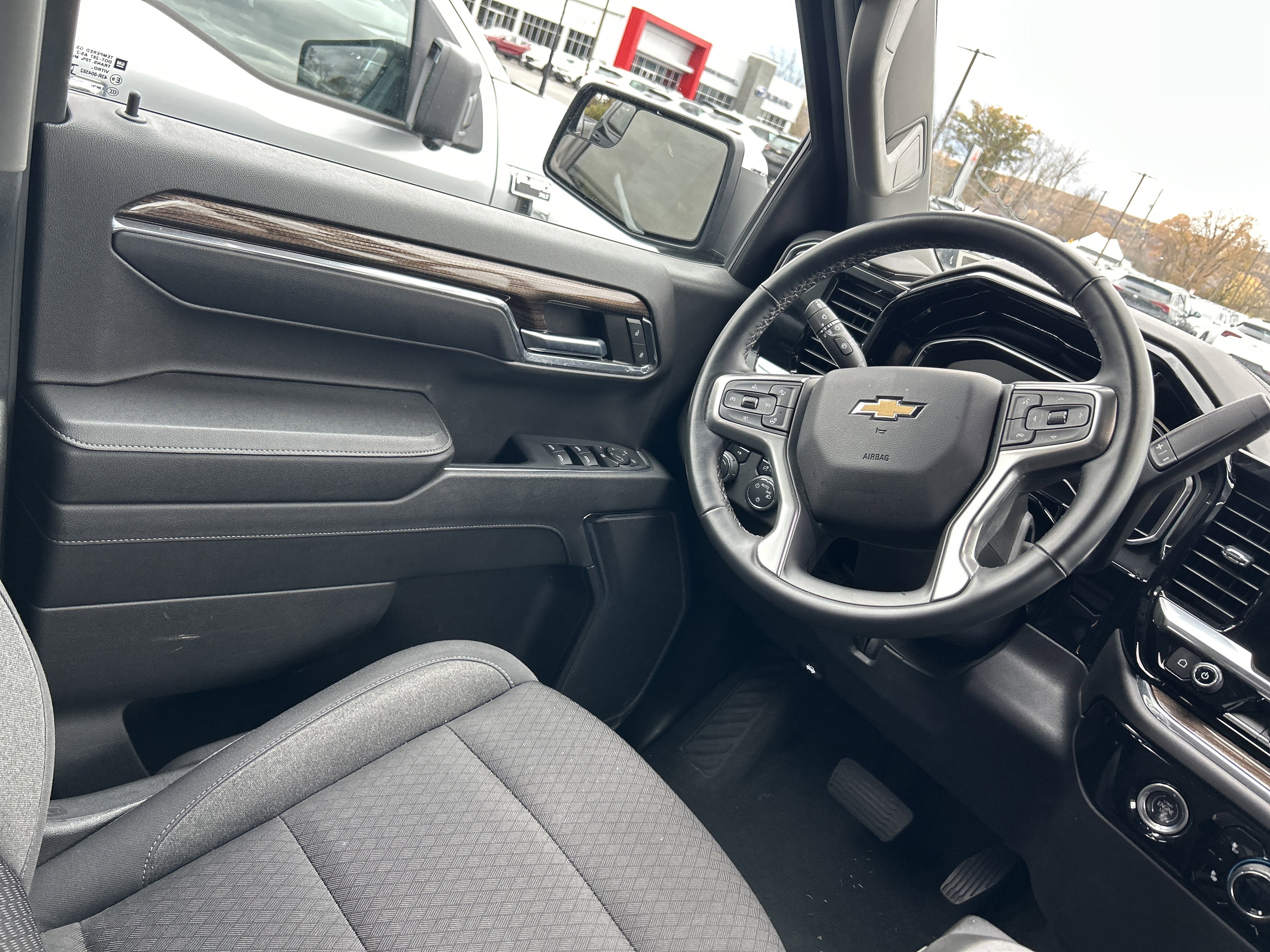 Used 2023 Chevrolet Silverado 1500 LT image 20