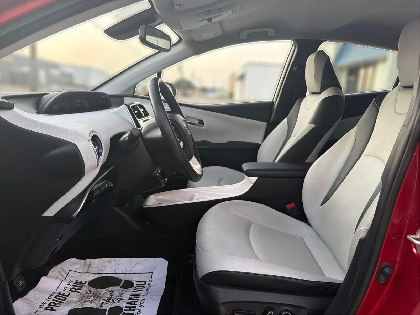 Used 2017 Toyota Prius Four Touring FWD image 11