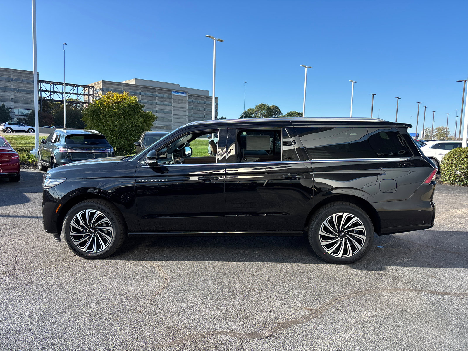 New 2025 Lincoln Navigator L Black Label image 4