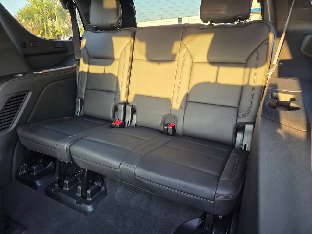 Used 2023 Chevrolet Tahoe High Country AWD/4WD image 9