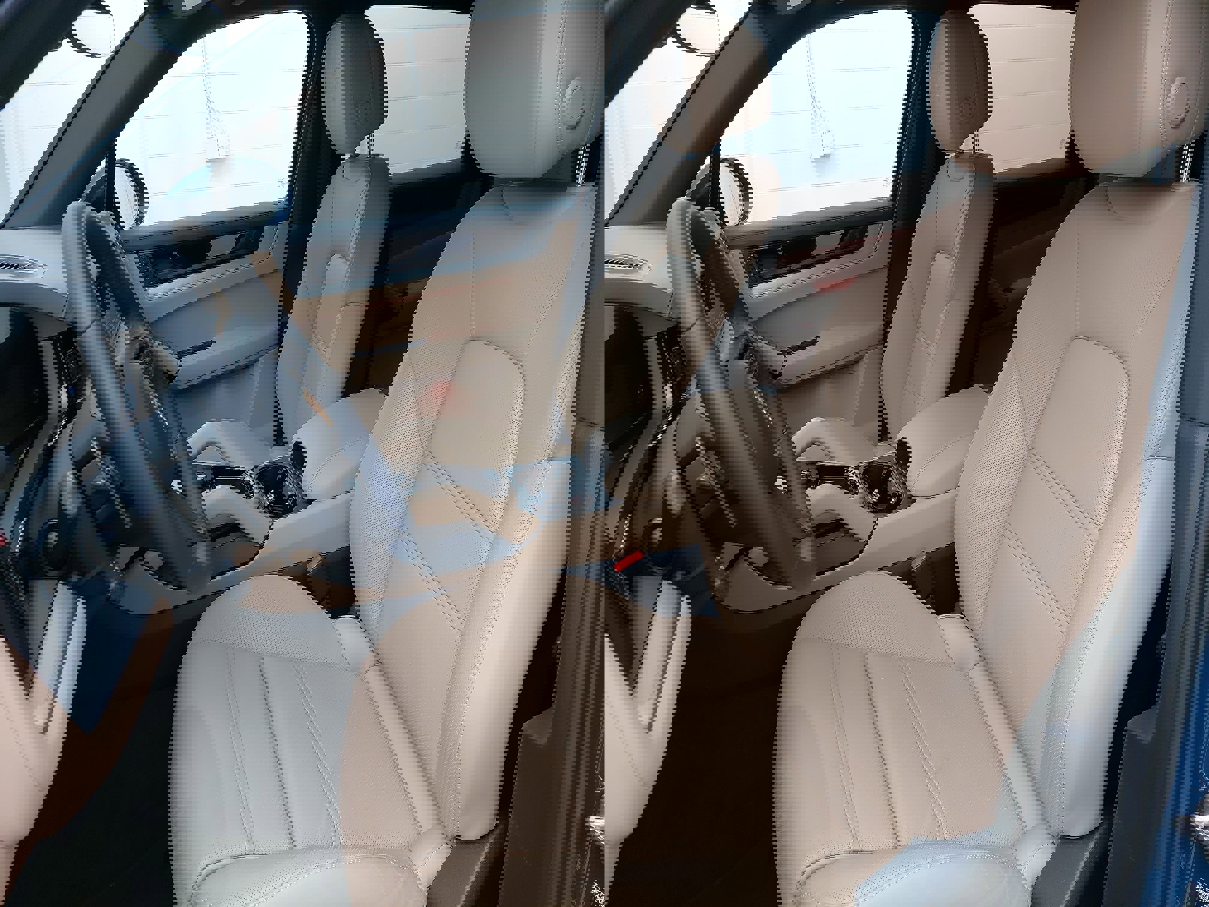 Certified 2025 Porsche Cayenne image 17