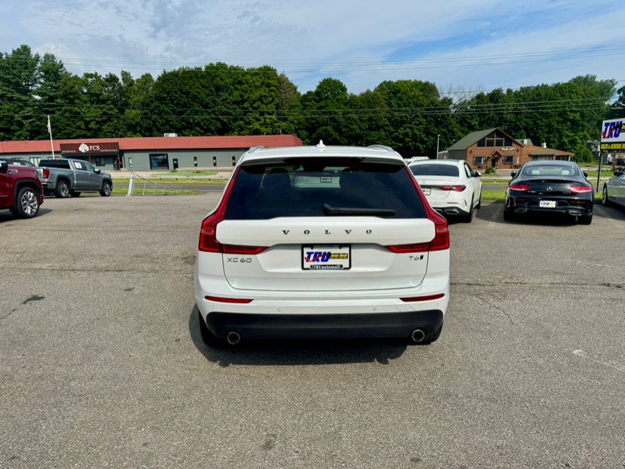 Used 2019 Volvo XC60 T6 Momentum w/ Multimedia Package AWD/4WD image 6
