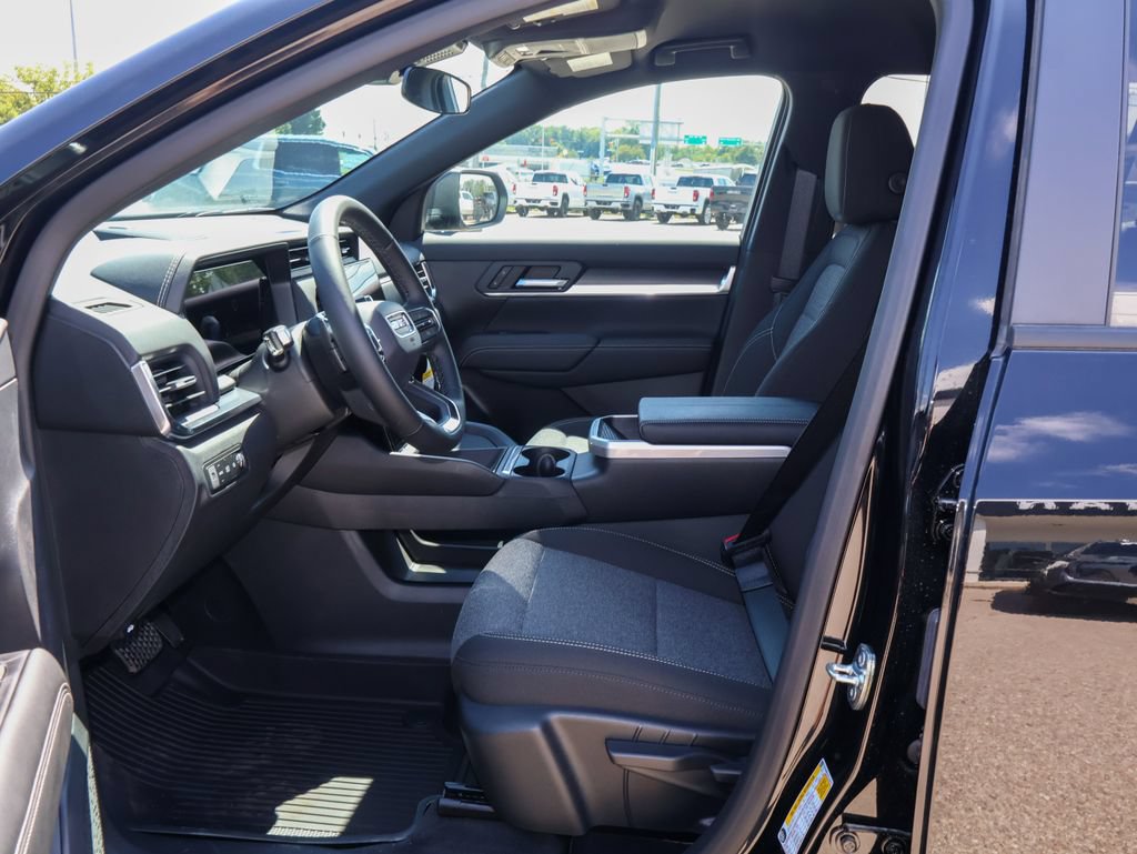 New 2027 GMC Terrain Elevation w/ LPO, Floor Liner Package FWD image 7