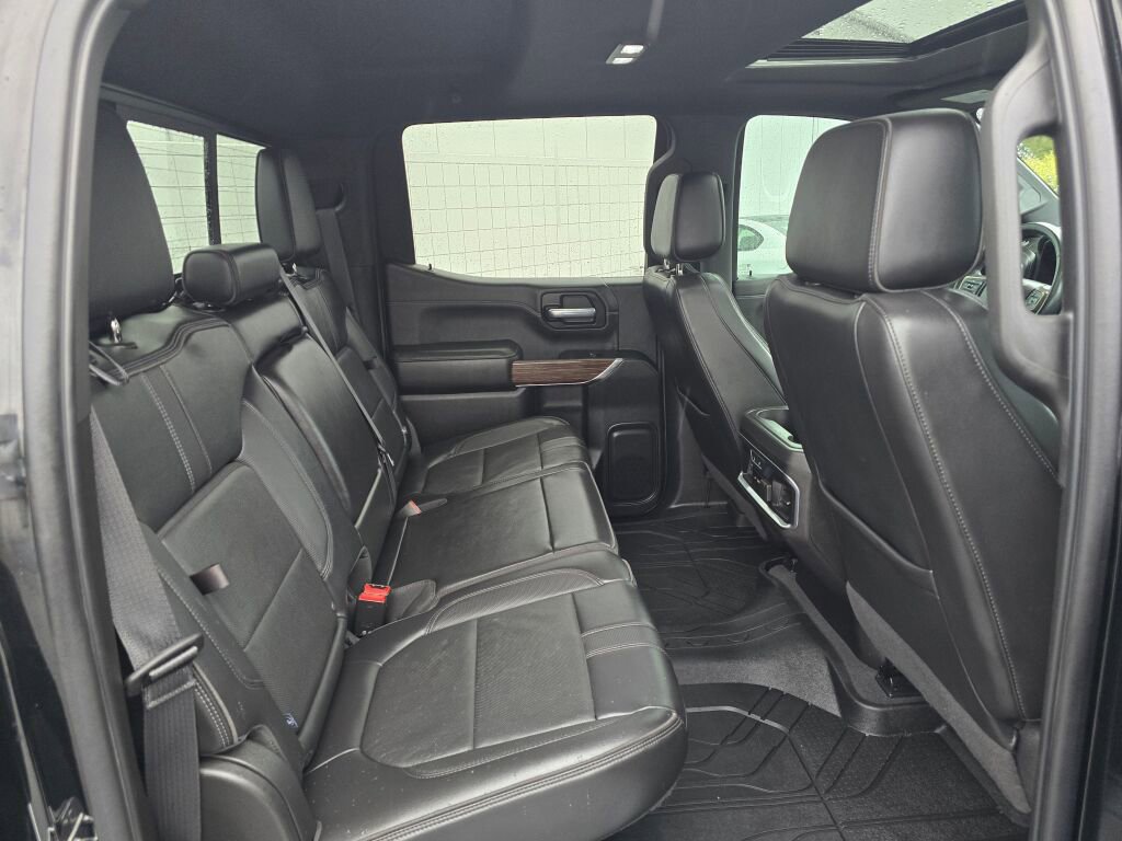 Used 2021 Chevrolet Silverado 1500 High Country w/ Technology Package image 41