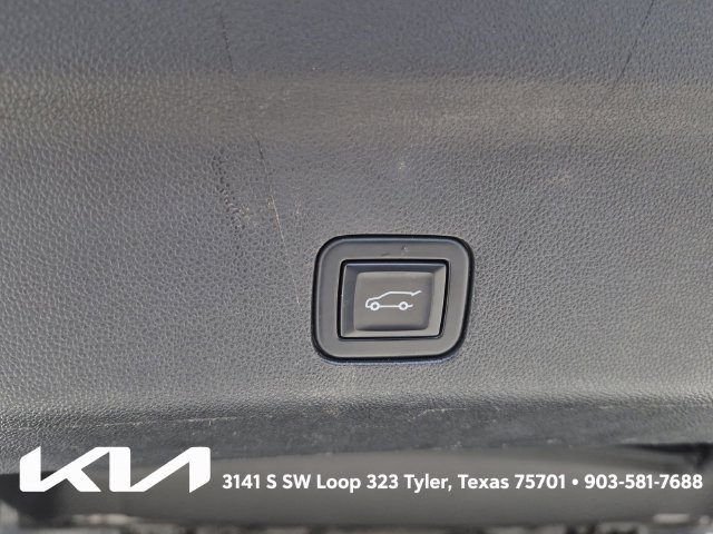 Used 2021 Chevrolet Tahoe LT w/ Rear Media and Nav Package AWD/4WD image 10