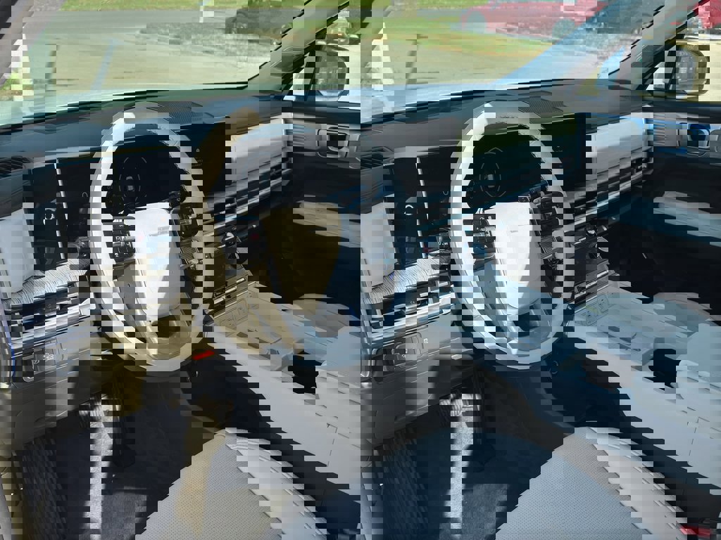 New 2025 Hyundai Santa Fe Calligraphy image 12