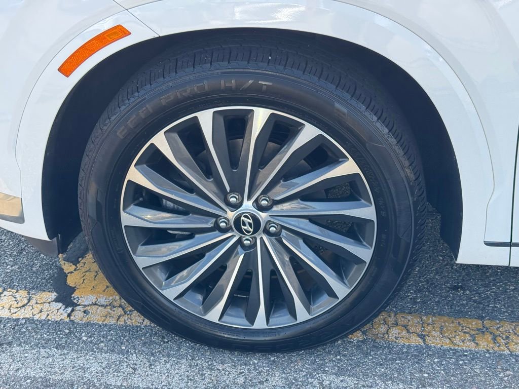 Used 2023 Hyundai Palisade Calligraphy image 10