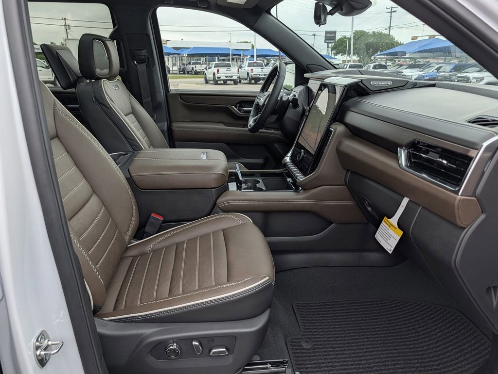 New 2026 GMC Yukon Denali Ultimate AWD/4WD image 33
