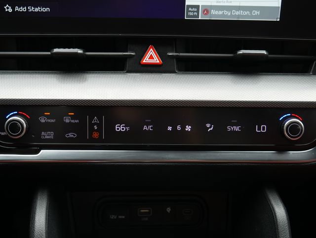 Used 2023 Kia Sportage SX image 22