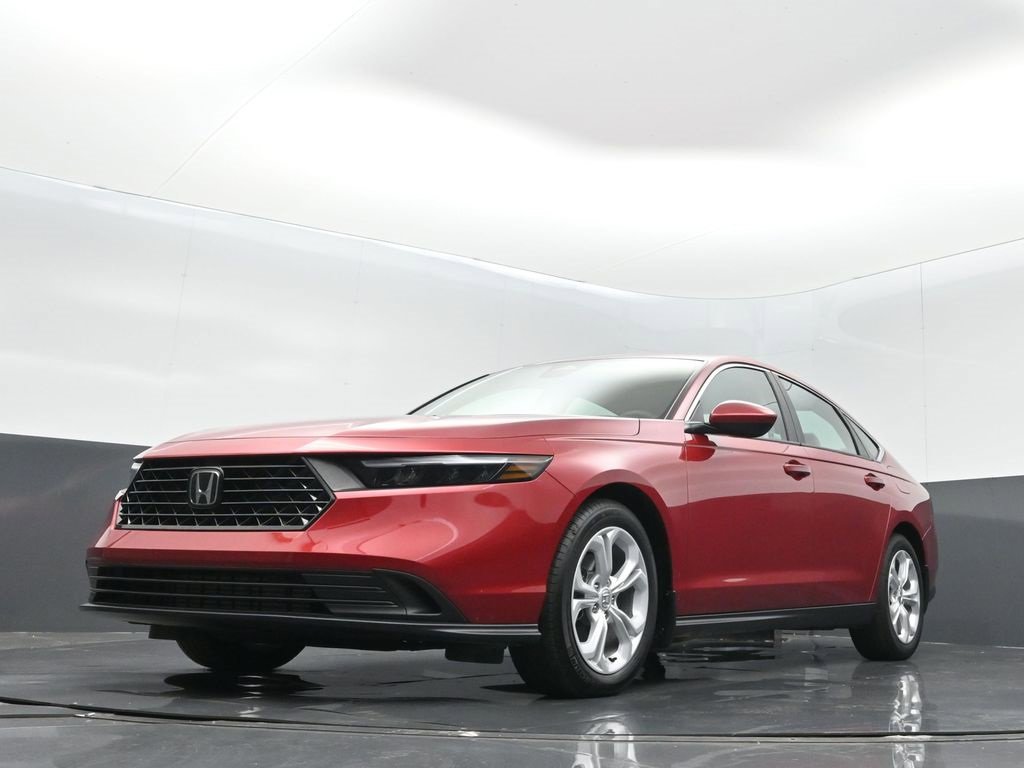 Certified 2025 Honda Accord LX image 8