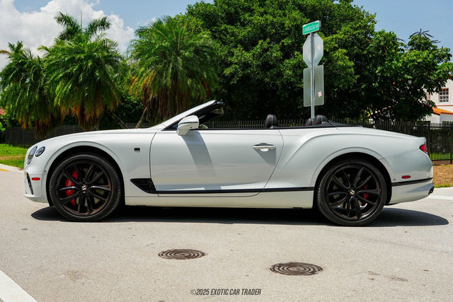 Used 2020 Bentley Continental GT V8 First Edition image 3