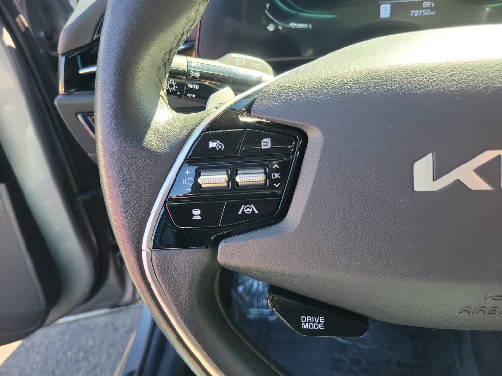 Used 2023 Kia Niro EX FWD image 26