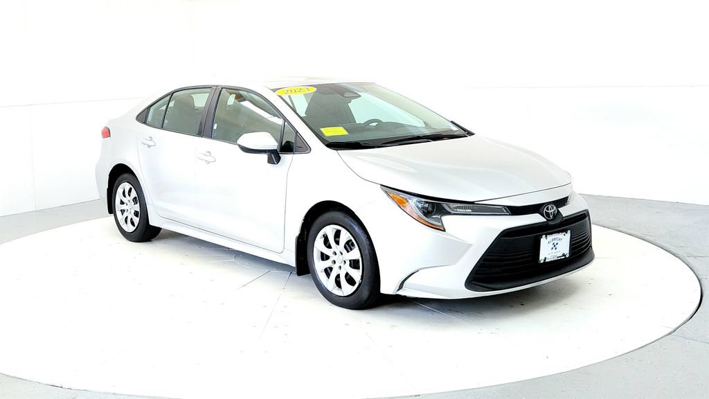 Used 2023 Toyota Corolla LE FWD image 7