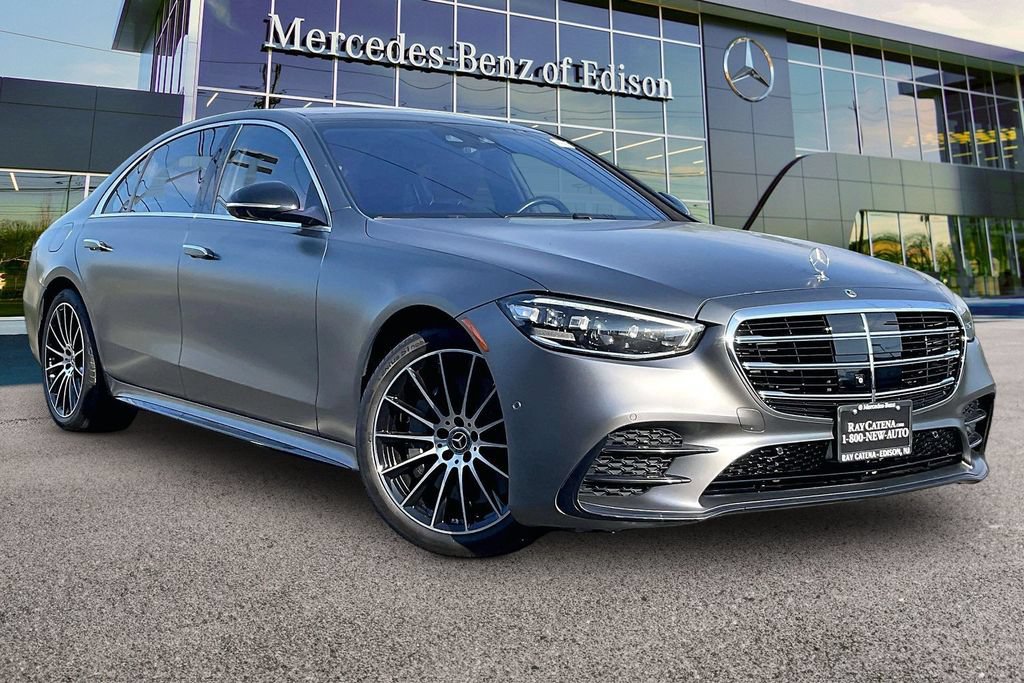 Certified 2022 Mercedes-Benz S 500 4MATIC image 1