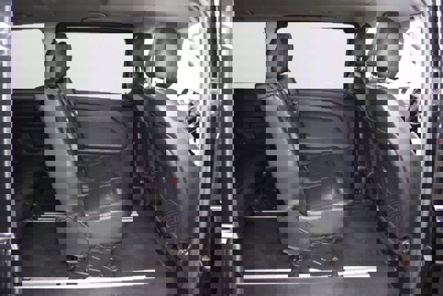 Used 2019 Mercedes-Benz Metris Passenger image 21