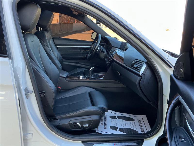 Used 2017 BMW 340i xDrive Sedan image 31