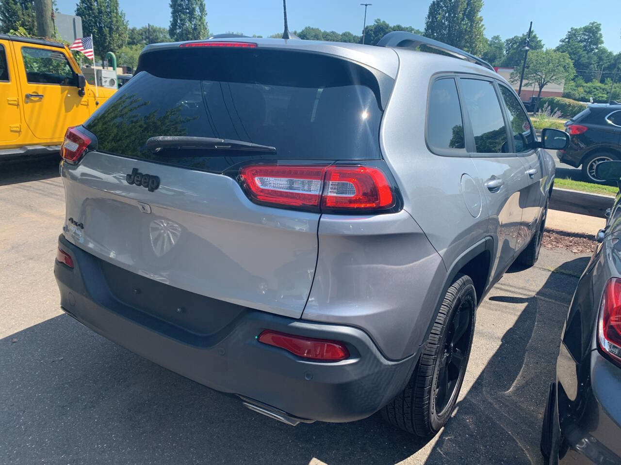 Used 2016 Jeep Cherokee High Altitude image 8