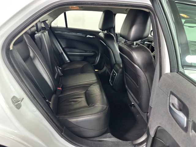 Used 2022 Chrysler 300 Touring L image 27