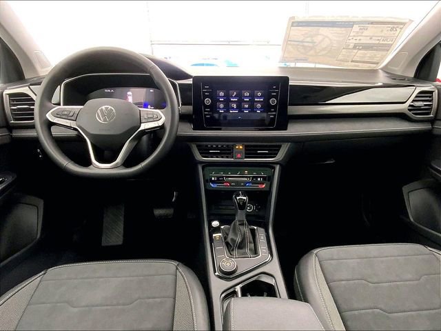 New 2026 Volkswagen Taos SE image 6