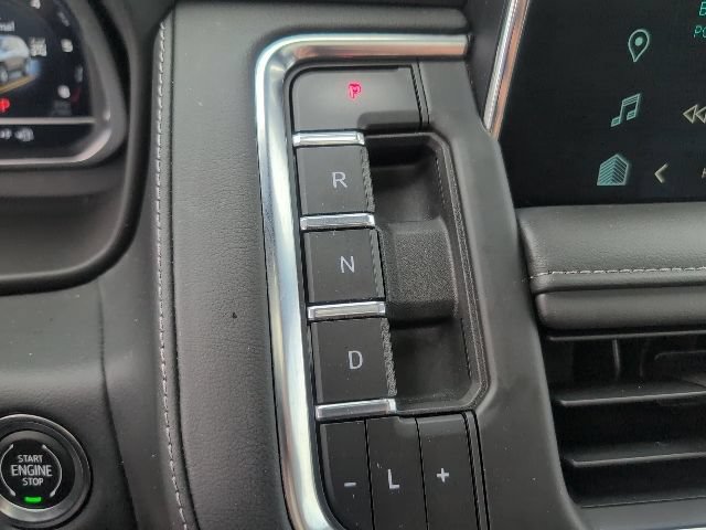 Used 2023 Chevrolet Tahoe Z71 AWD/4WD image 32