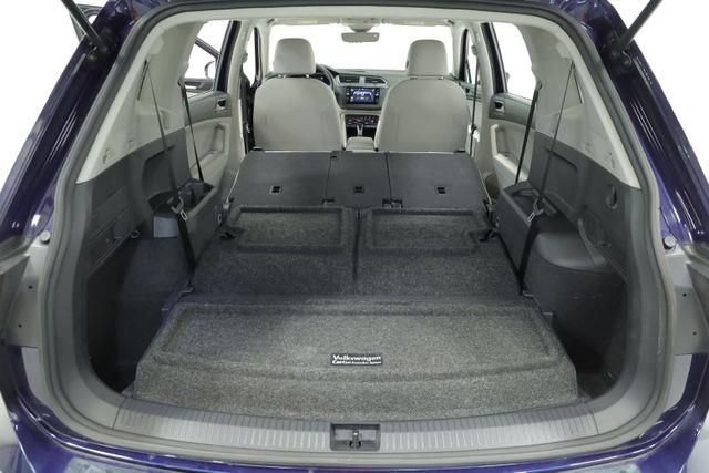 Certified 2023 Volkswagen Tiguan SE FWD image 43
