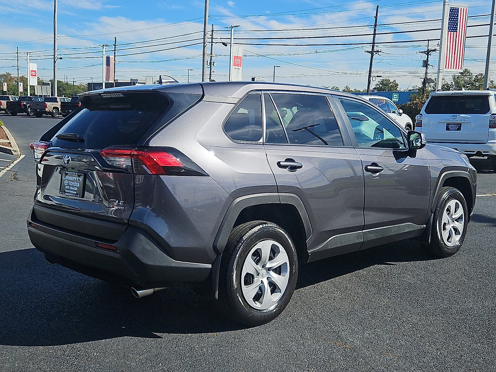 Used 2024 Toyota RAV4 LE AWD/4WD image 6