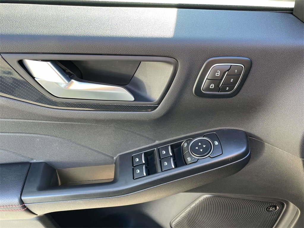 New 2026 Ford Escape ST-Line Select image 18