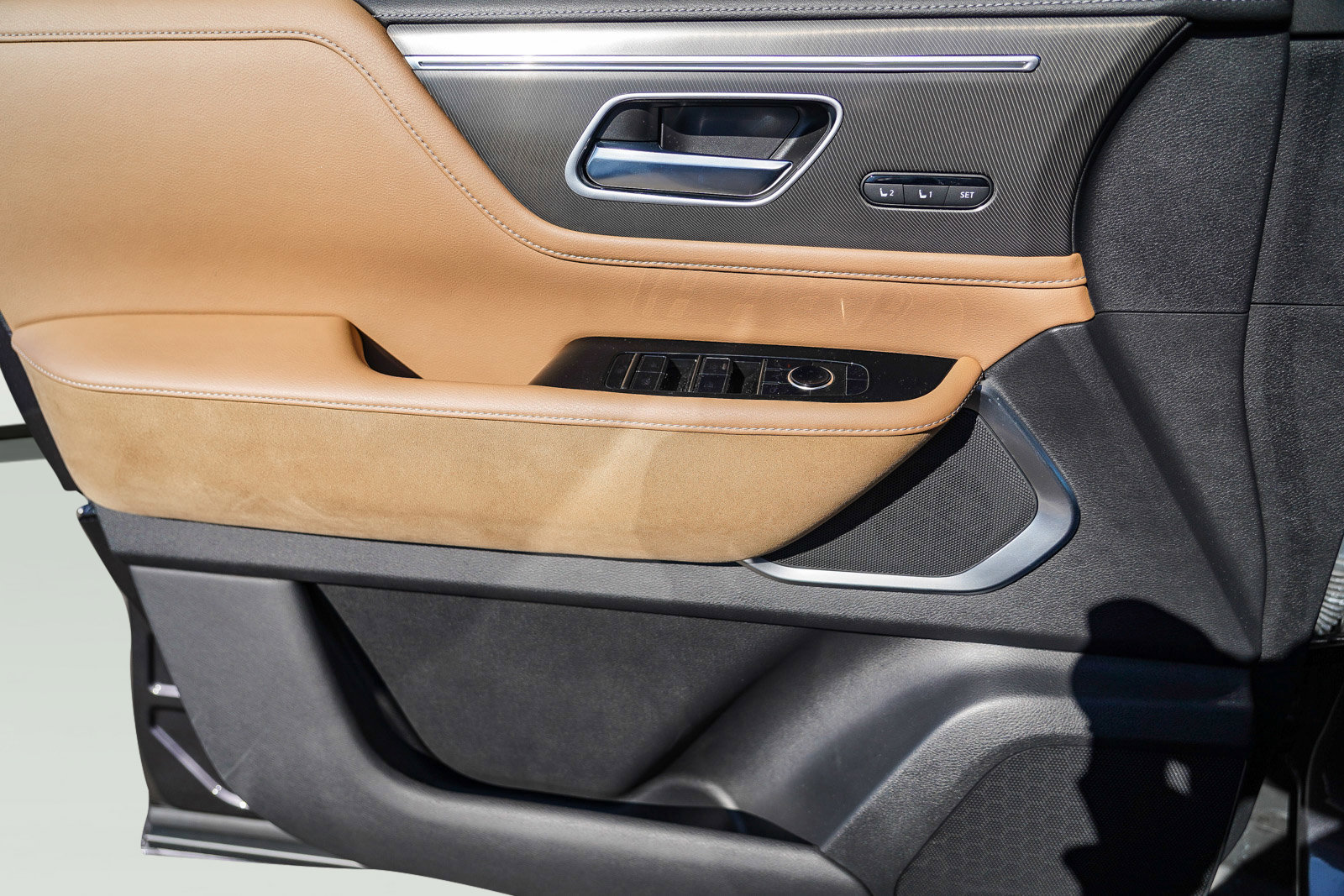 Used 2025 INFINITI QX80 Luxe image 46