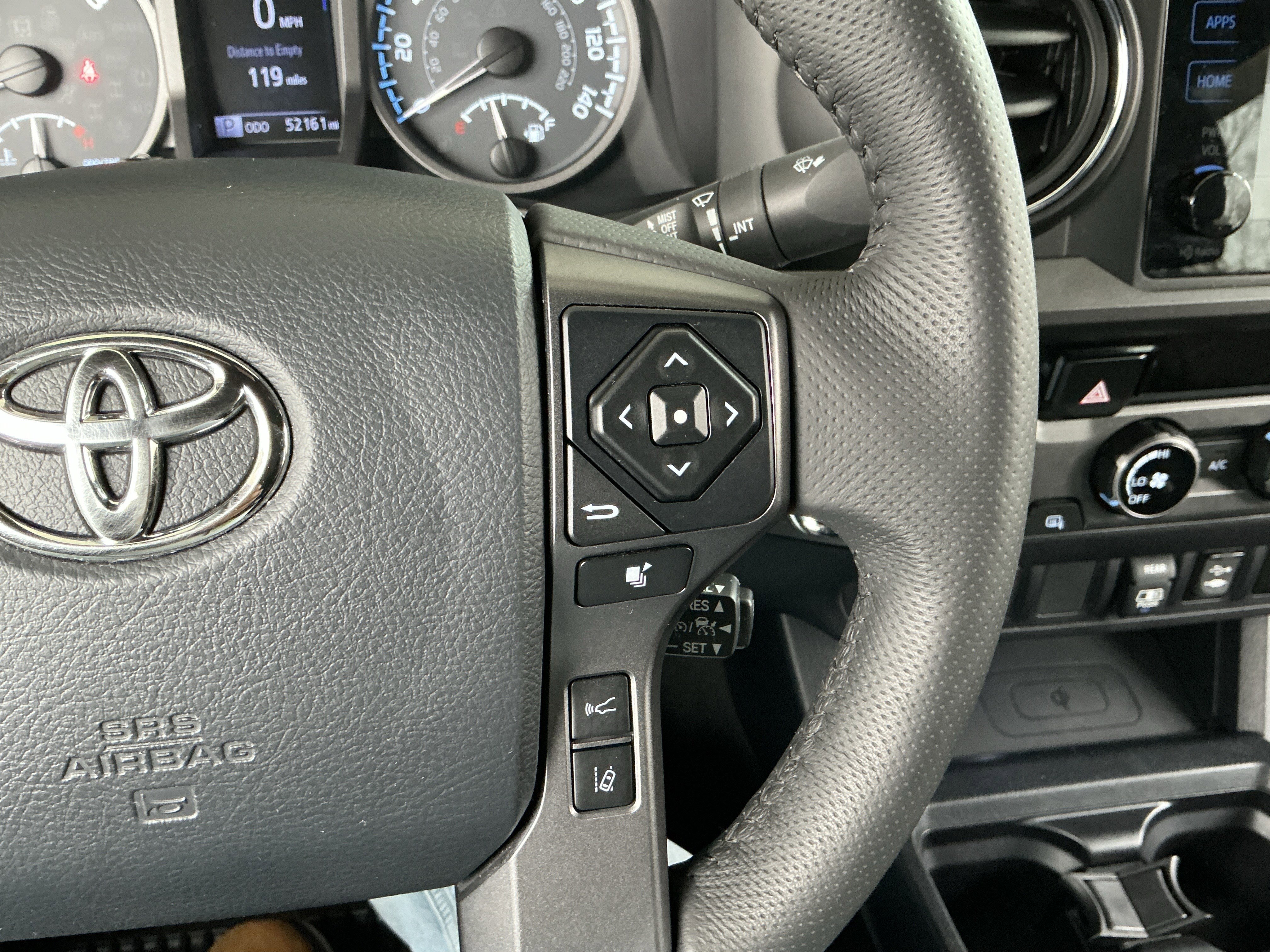 Used 2018 Toyota Tacoma TRD Off-Road image 13