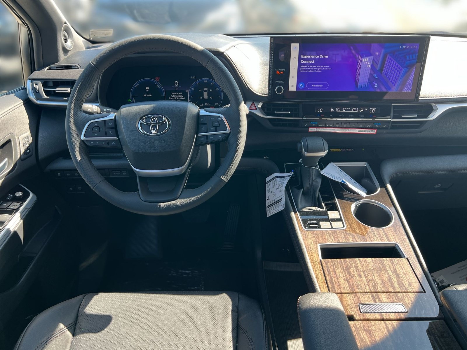 New 2026 Toyota Sienna Limited AWD/4WD image 18