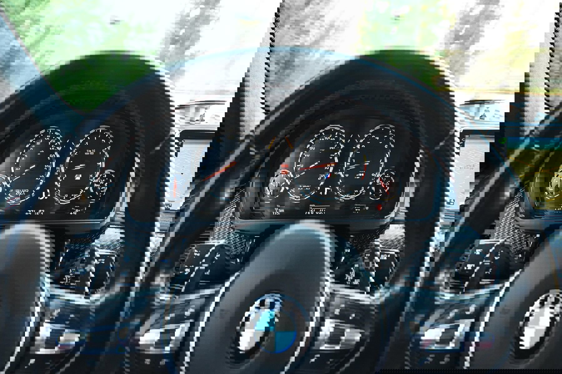 Used 2015 BMW X6 M image 26