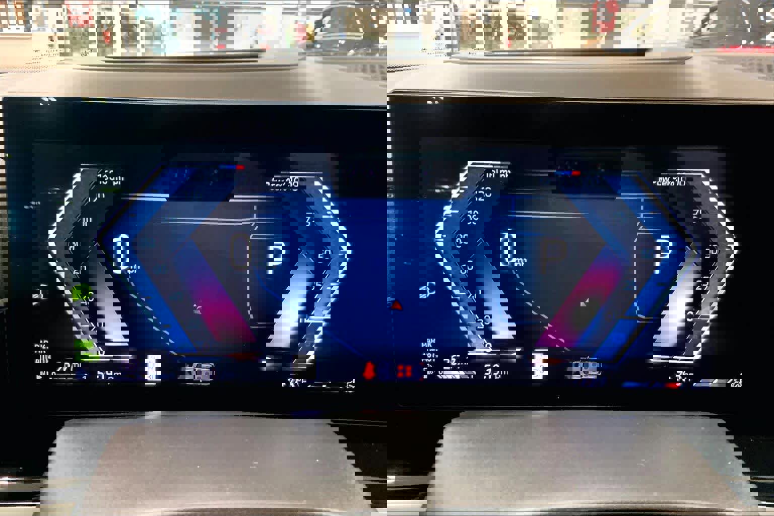 Used 2023 BMW X7 M60i w/ Executive Package image 23