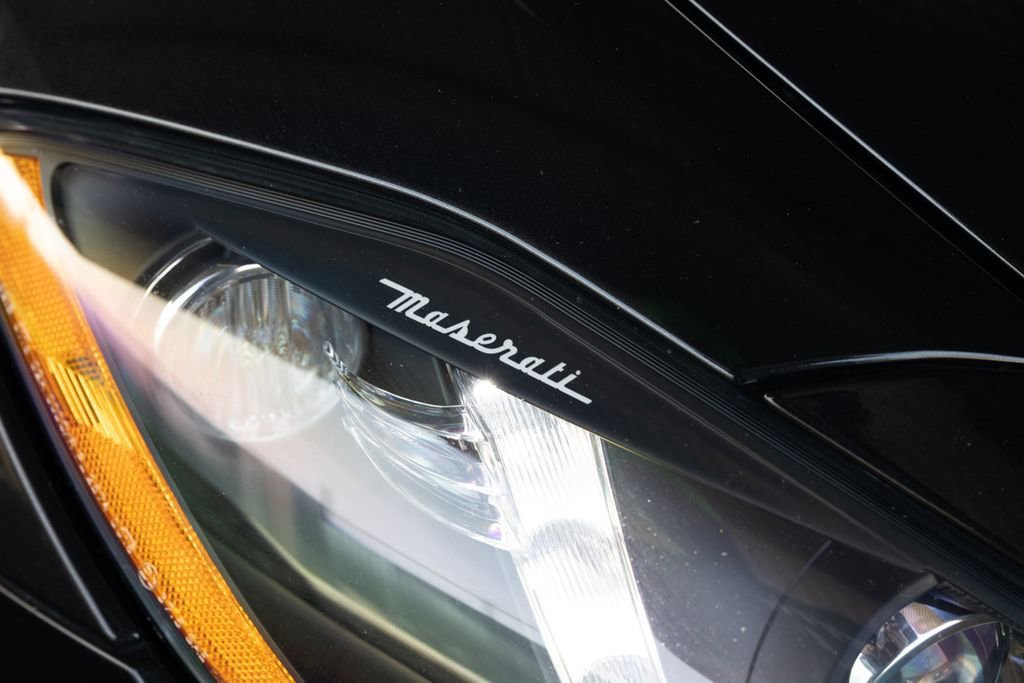 Used 2015 Maserati GranTurismo Sport RWD image 16