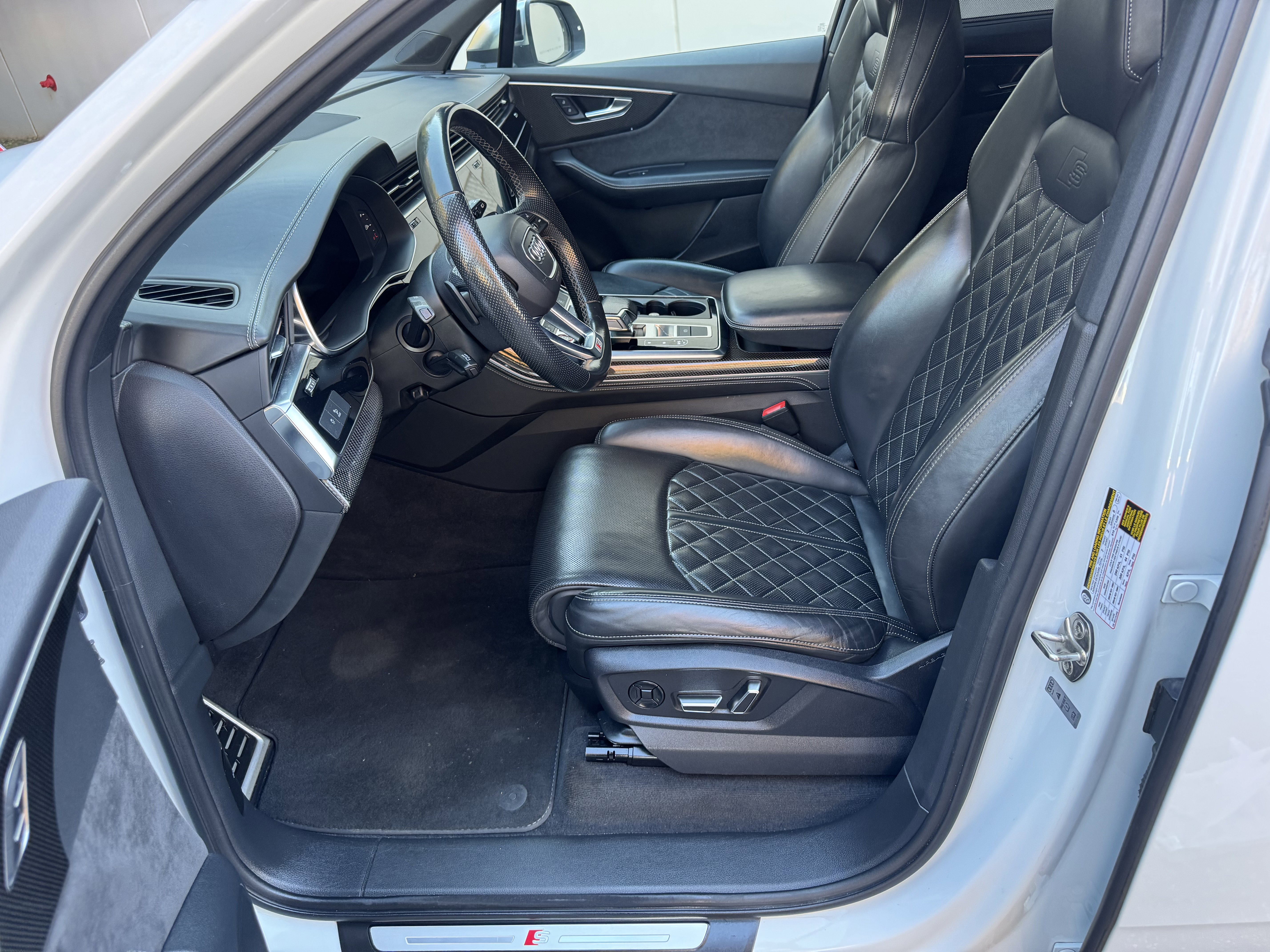 Used 2021 Audi SQ7 Premium Plus image 3