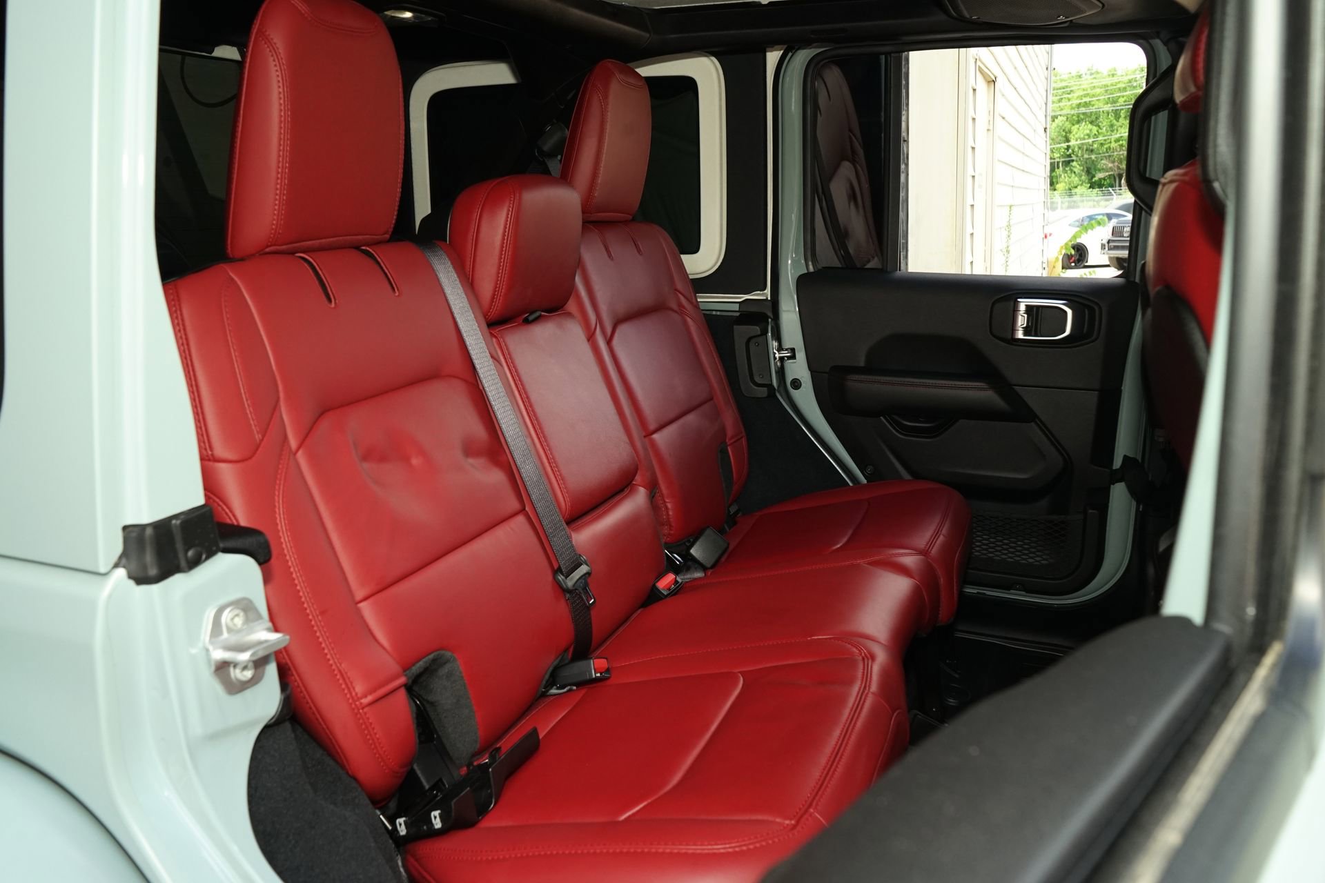 Used 2024 Jeep Wrangler Unlimited Rubicon 392 AWD/4WD image 19