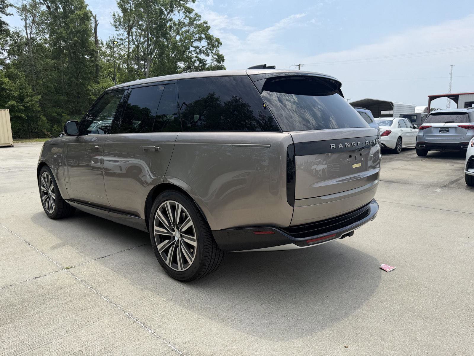 Used 2023 Land Rover Range Rover SE AWD/4WD image 19