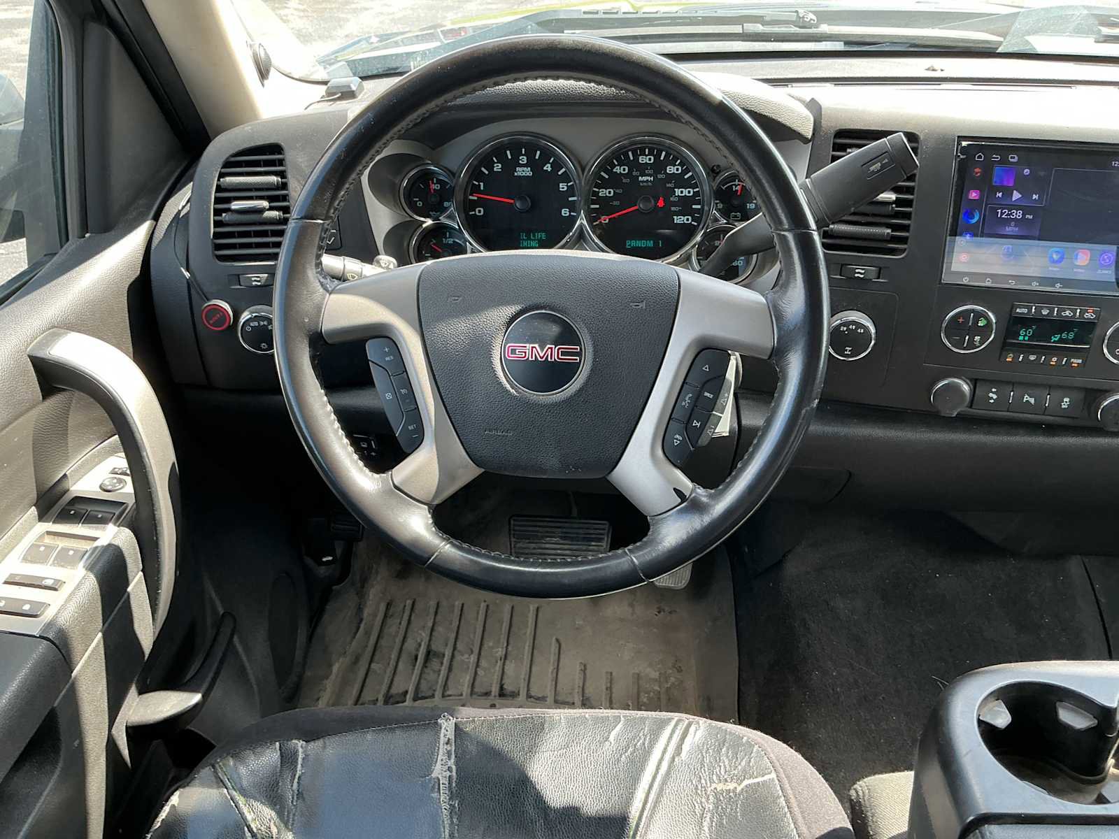 Used 2012 GMC Sierra 2500 SLE w/ SLE Preferred Package image 8