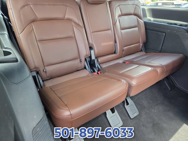 Certified 2025 Lincoln Navigator Reserve AWD/4WD image 14
