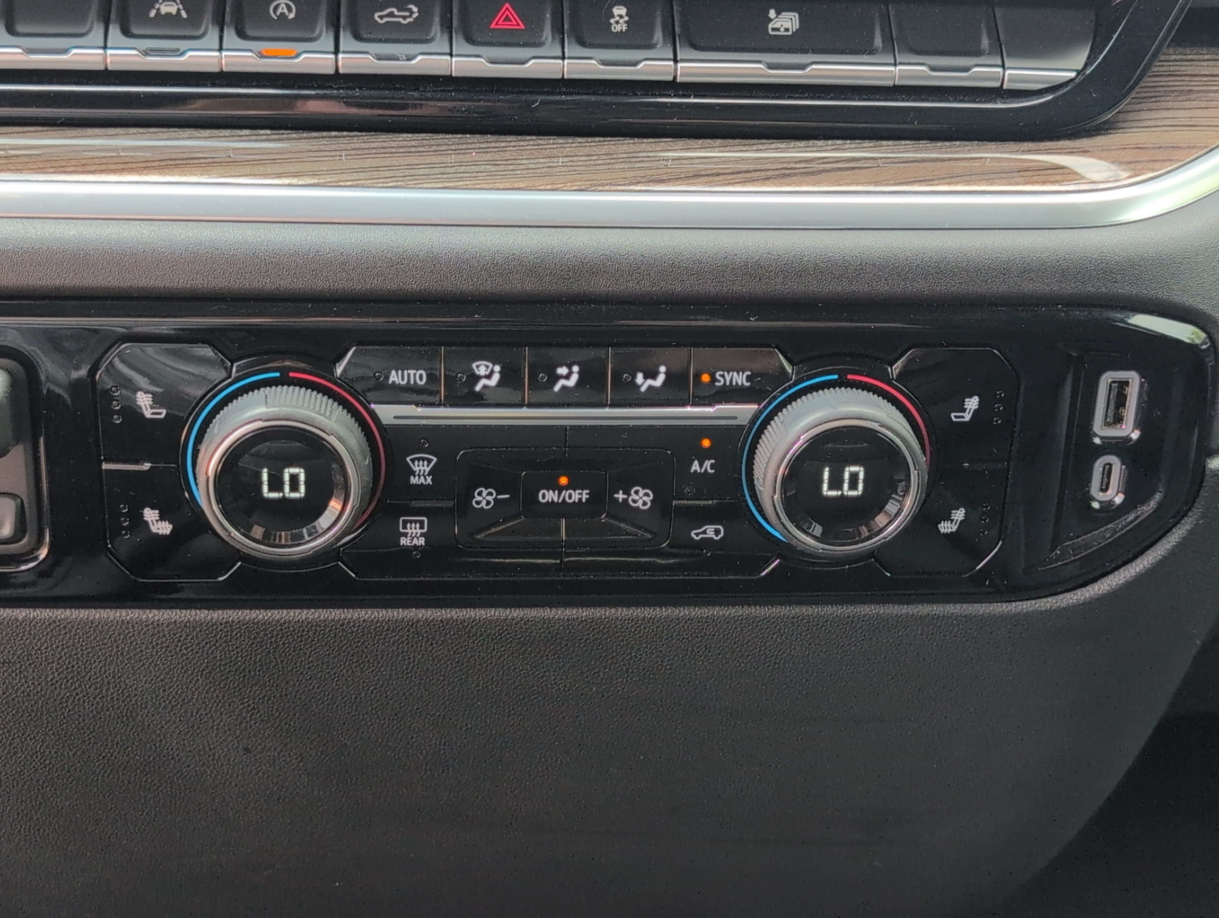 Used 2026 Chevrolet Silverado 1500 RST RWD image 20
