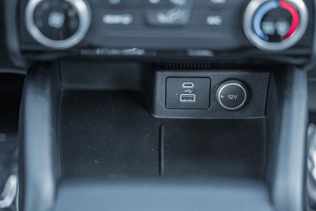 Used 2021 Ford Escape SE image 23