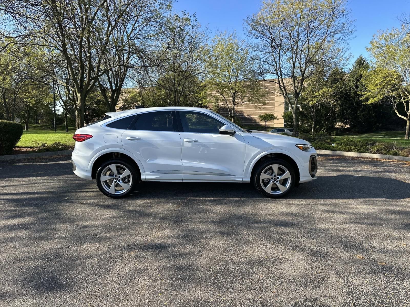 New 2025 Audi Q5 Premium Plus image 8